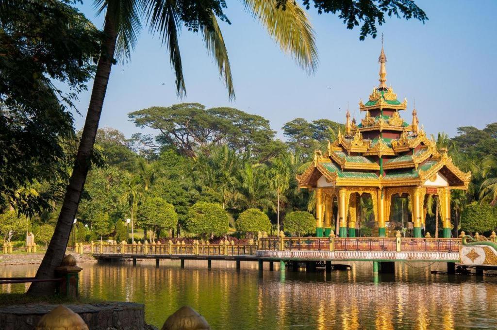Yuzana Hotel Yangon Esterno foto