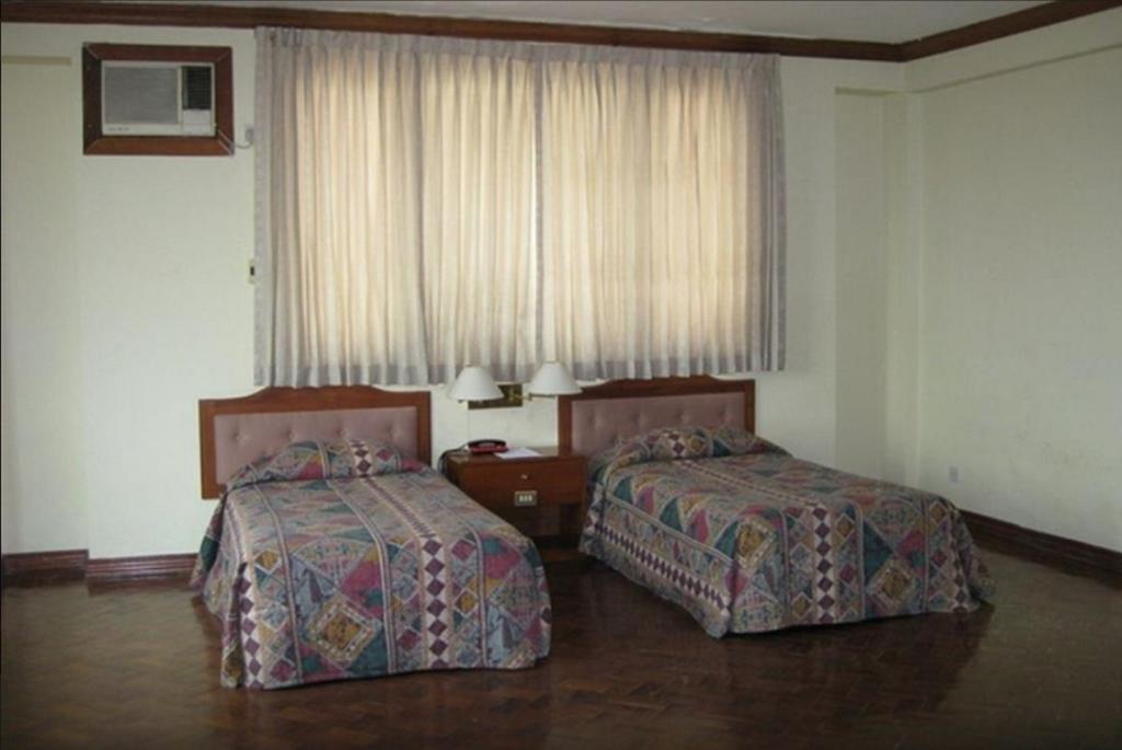 Yuzana Hotel Yangon Esterno foto