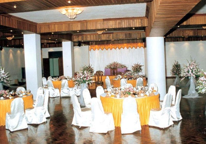 Yuzana Hotel Yangon Esterno foto